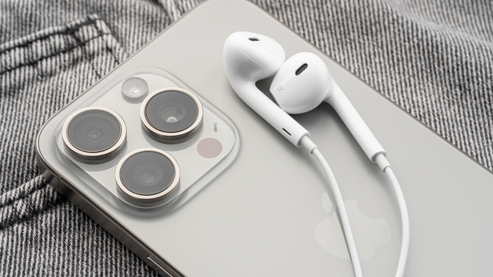 Are Apple's wired EarPods still worth buying?