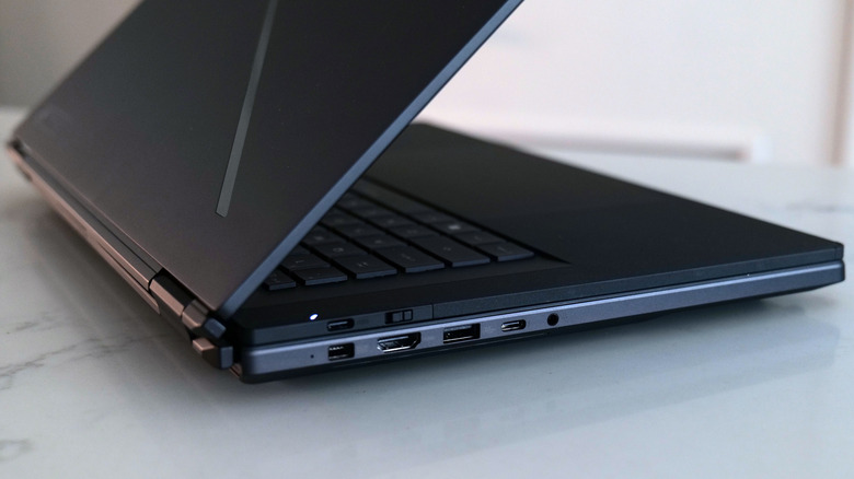 The left side ports on the ROG Zephyrus Duo.