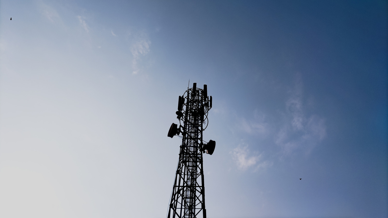 AT&T, T-Mobile, and Verizon join forces to eliminate mobile coverage dead zones