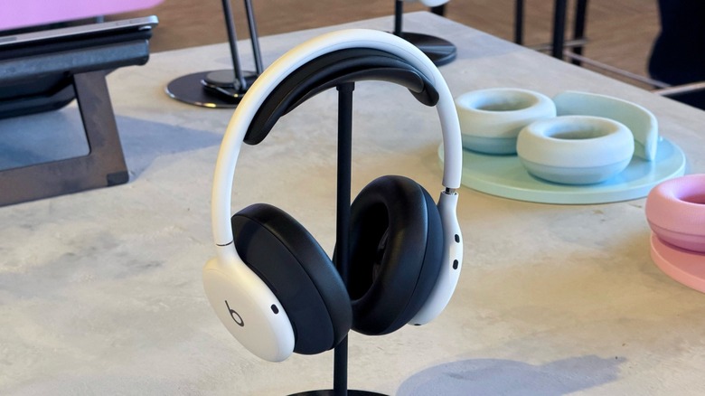Beats 360 headphones in white and black.