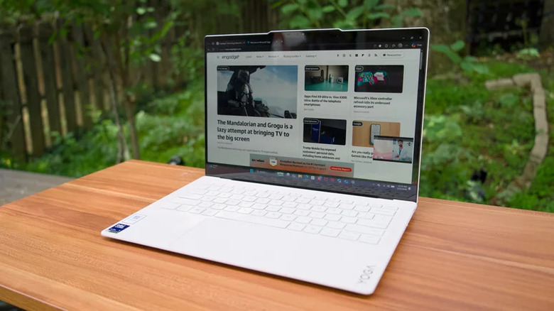 Lenovo Yoga Slim 7i Ultra Aura Edition.