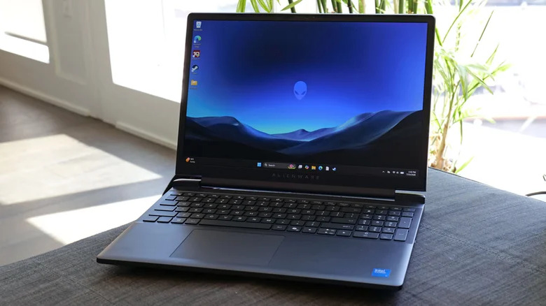 Alienware 15.