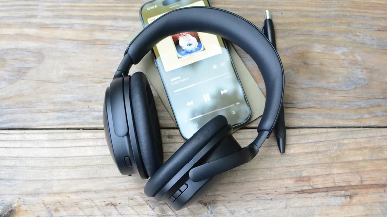 Bose QuietComfort Headphones (2nd gen).