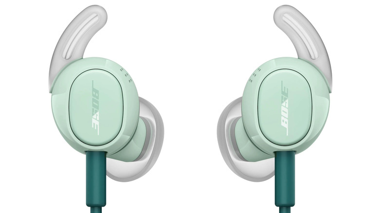 Bose's Wired Noise Cancelling Wired Earbuds in Dewdrop Mint.