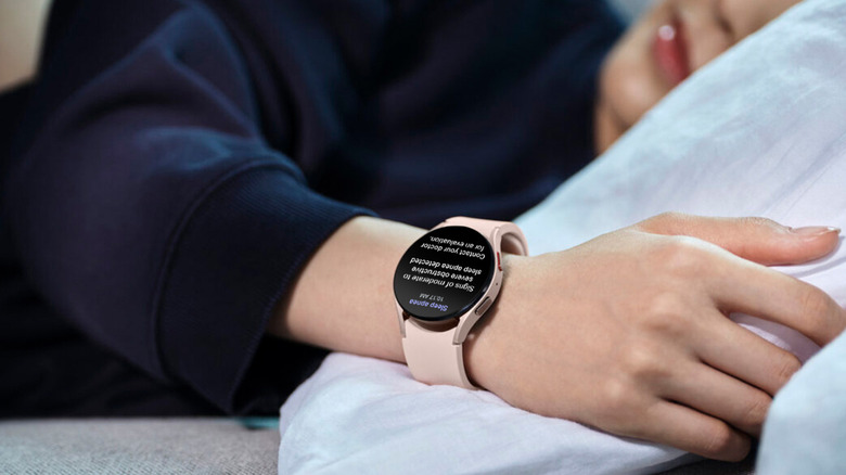 Smartwatches can flag sleep apnea signs but cannot diagnose the condition