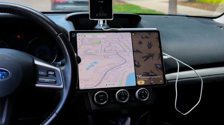 Android Auto running on Samsung Galaxy Tab S10 Ultra via Open Headunit app