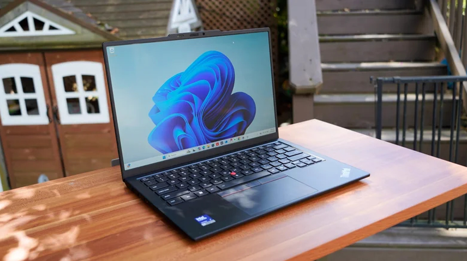 Engadget review recap: Lenovo ThinkPad X1 Carbon, Insta360 Luna Pro and more