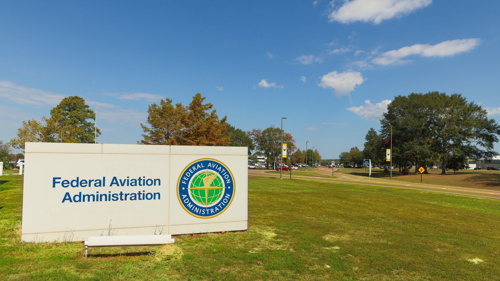 FAA says laser strikes on aircraft fell for the third consecutive year