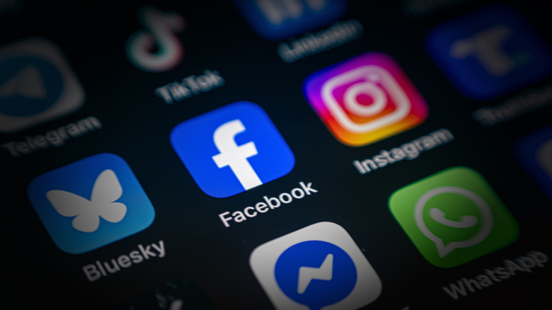 Facebook logo with other apps