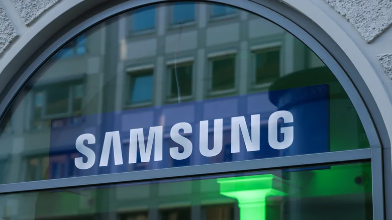 Outside shot of a Samsung store in Munich, Germany.