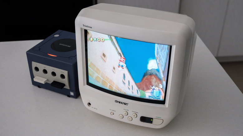A Sony CRT displays Super Mario Sunshine.