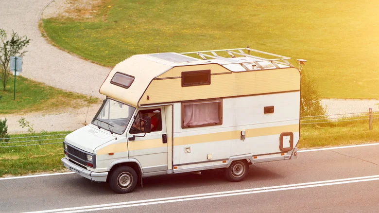Image of an RV driving.