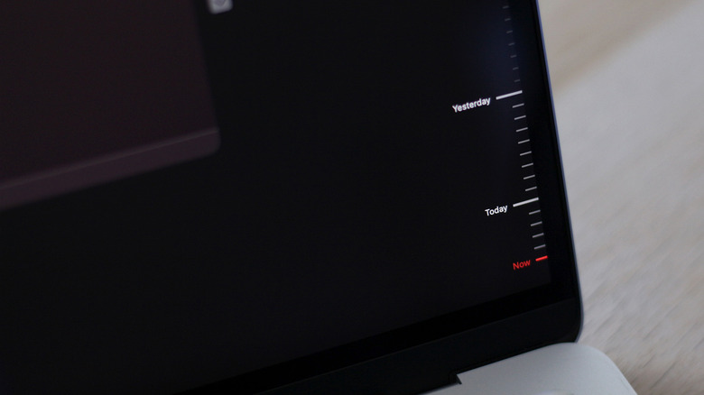 Multiple restore points in Time Machine on macOS.