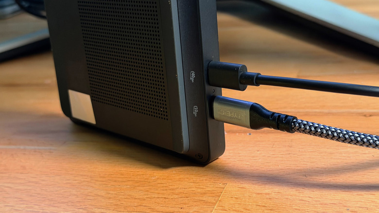 The two USB-C ports on the EliteBoard G1a.