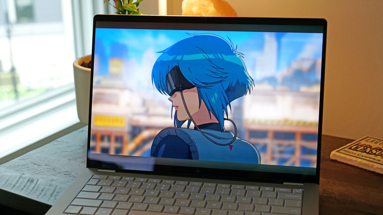 The OmniBook Ultra 14 features a 3K OLED display with a 120Hz refresh rate.