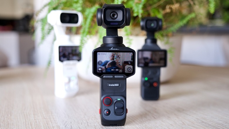 Insta360 Luna Pro.