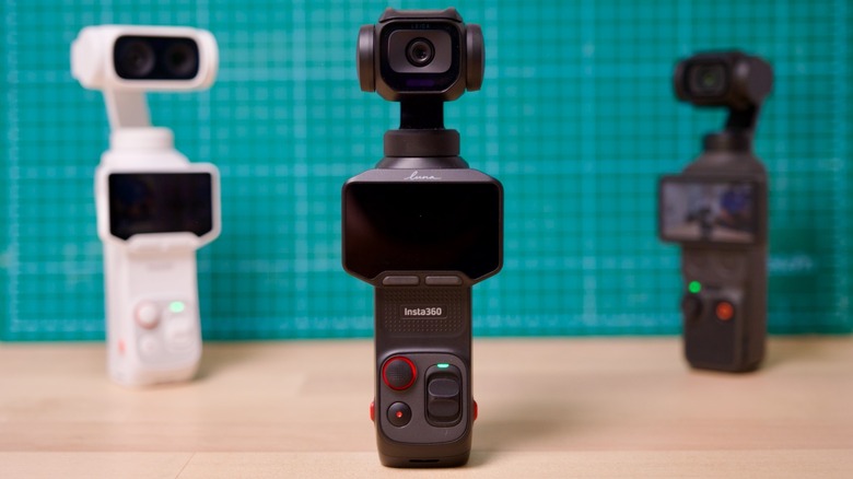 Insta360 Luna Pro.