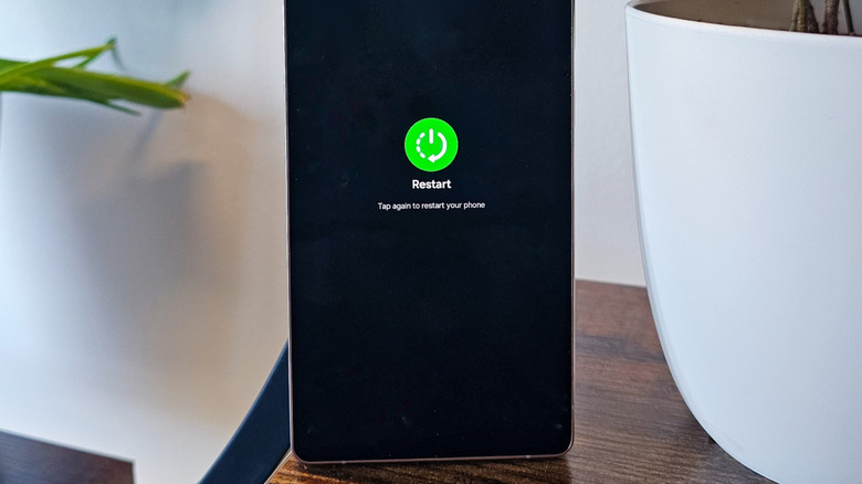The restart menu on a Samsung Galaxy S25 Ultra
