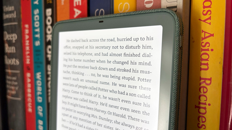 The crisp text on the Amazon Kindle Paperwhite Signature Edition (2026).