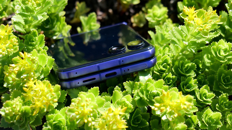 The 2026 Razr Ultra can charge at up to 68 watts when using a cable, assuming you have a compatible TurboPower adapter.