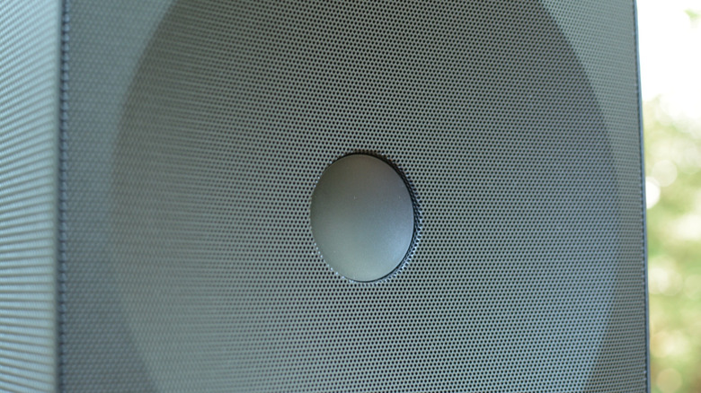 Detail of the Music Studio 7's circular design.