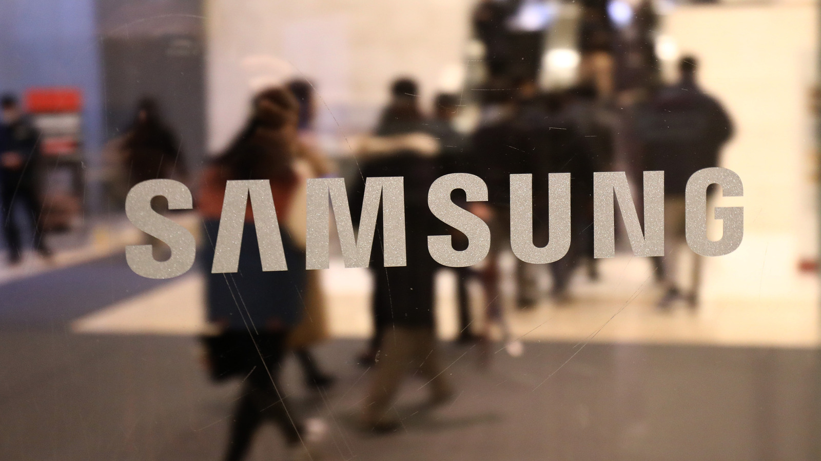 Samsung unions voted in favor of deal that will give chip workers $400,000 in bonuses