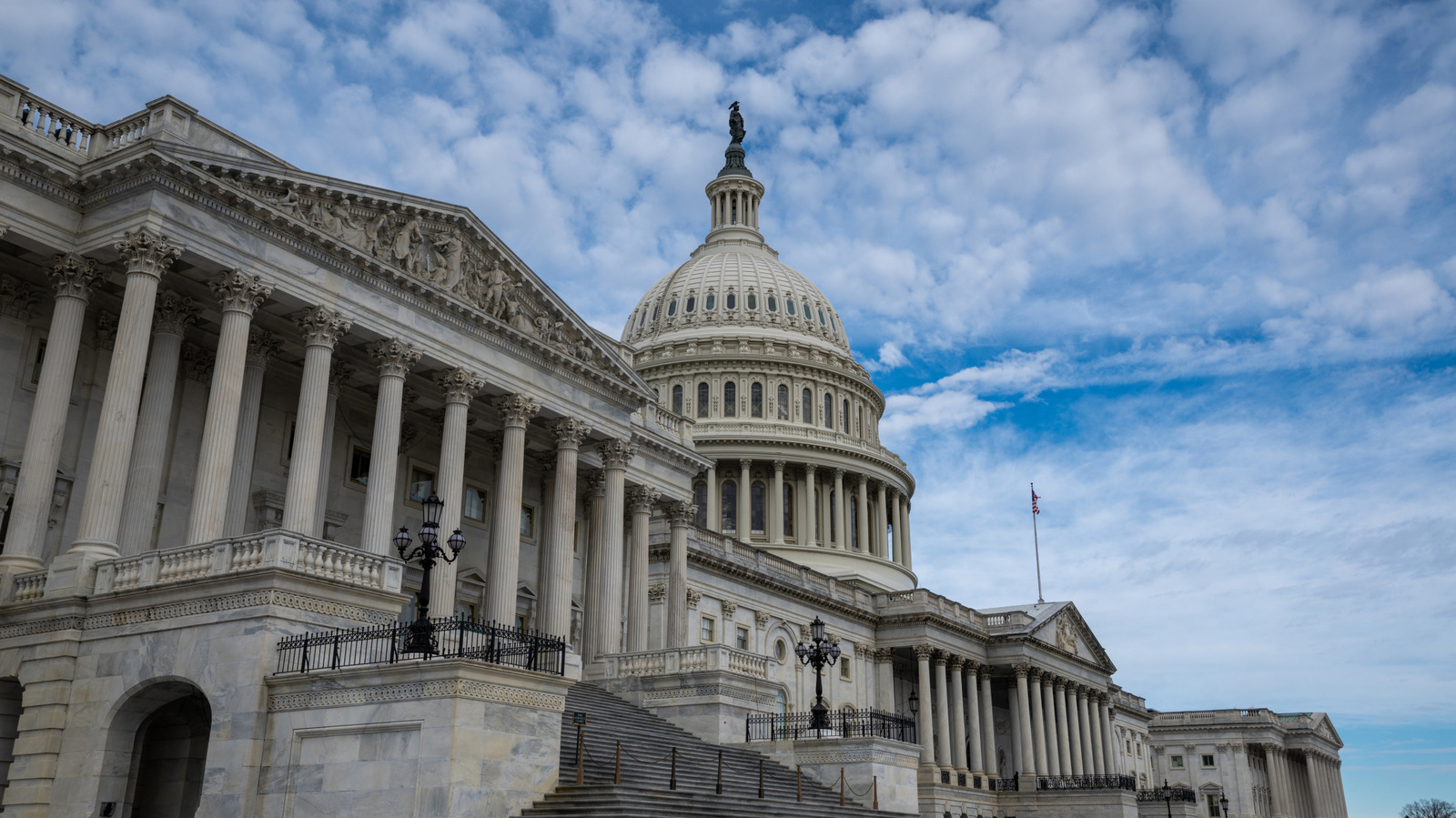 Senate advances the latest Kids Online Safety Act out of committee