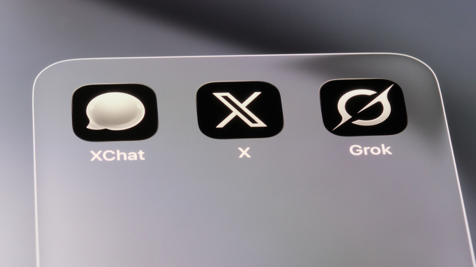 https://www.engadget.com/img/gallery/spacexais-grok-bot-is-in-early-beta-heres-how-to-try-it/l-intro-1789557976.jpg