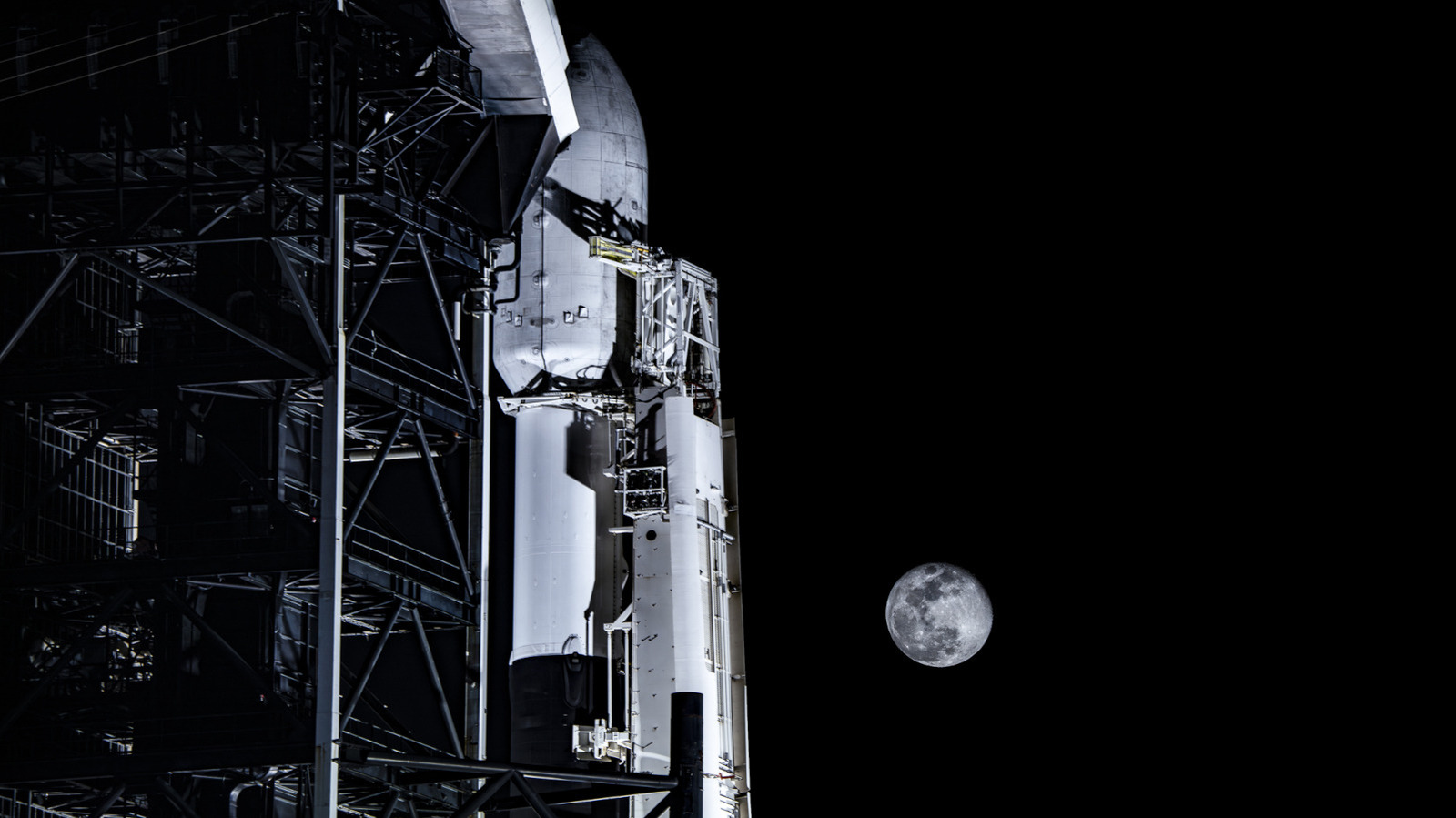 SpaceX's wandering Falcon 9 rocket has crashed into the moon
