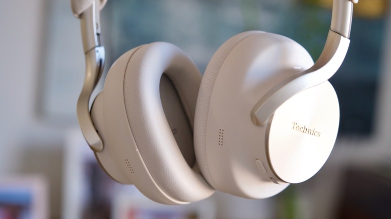 Technics EAH-A1000