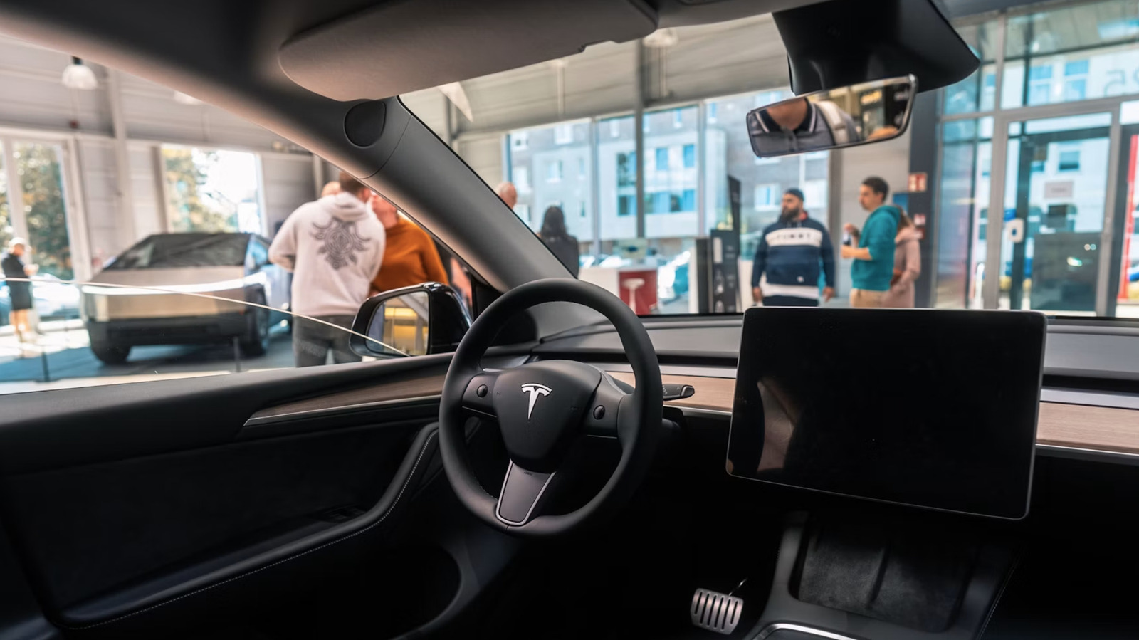 Tesla's Robotaxi fleet might finally be driving around Austin unsupervised