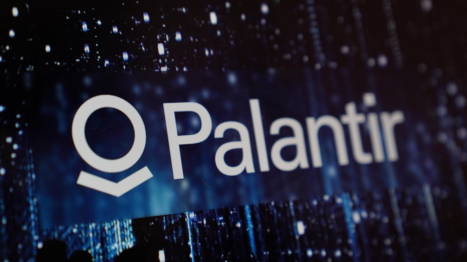 https://www.engadget.com/img/gallery/the-uk-will-review-its-nhs-contract-with-us-software-firm-palantir/l-intro-1781008612.jpg