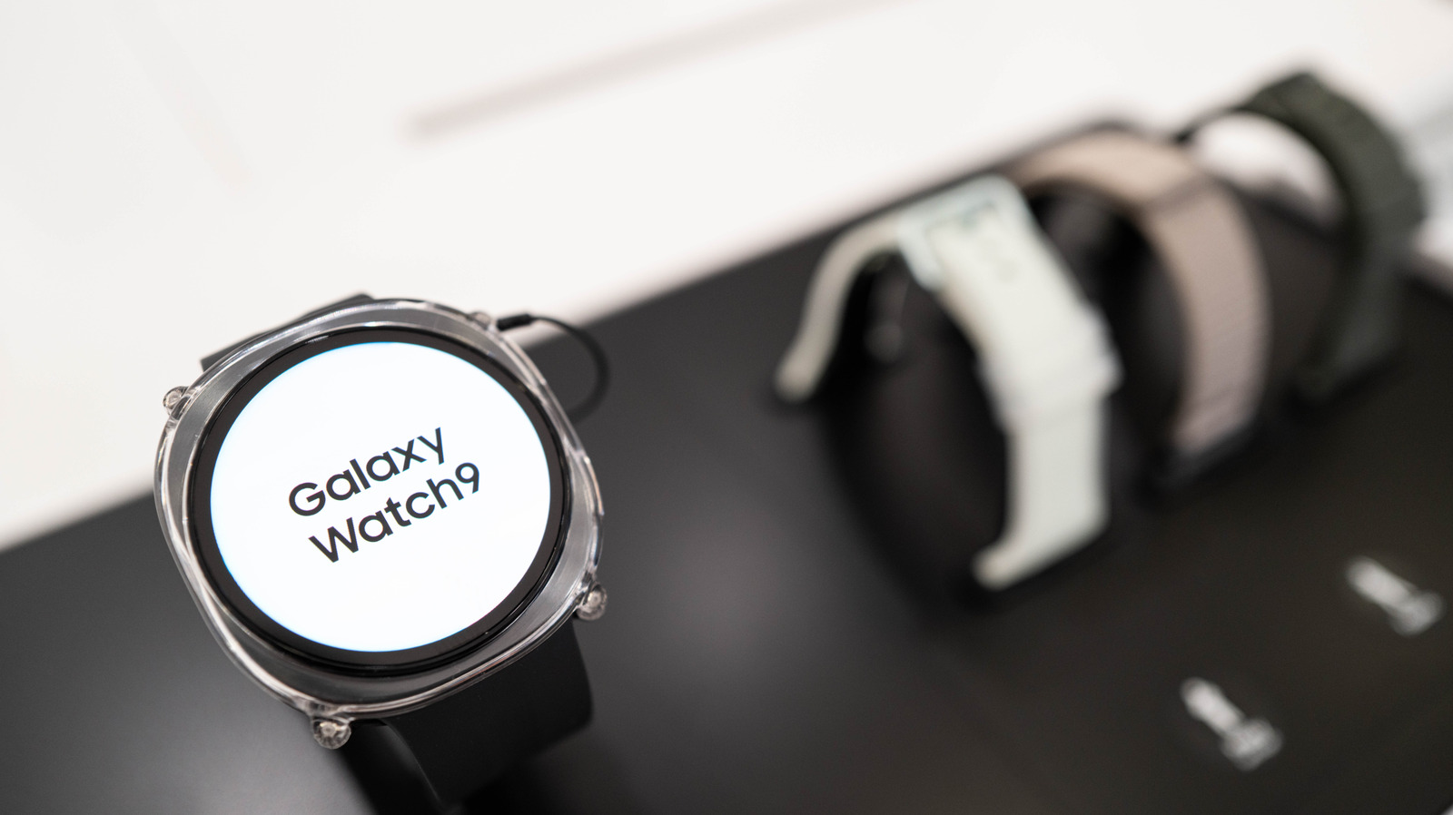 https://www.engadget.com/img/gallery/what-does-the-orange-dot-on-your-samsung-galaxy-watch-mean/l-intro-1792007262.jpg