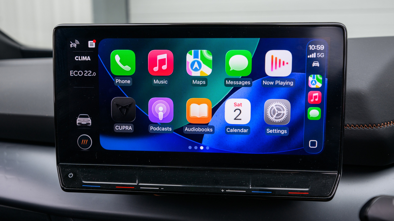 https://www.engadget.com/img/gallery/what-is-the-difference-between-apple-carplay-and-carplay-ultra/l-intro-1789486465.jpg