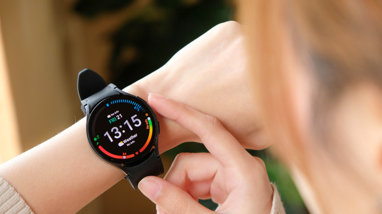Samsung Galaxy Watch 6 on wrist.