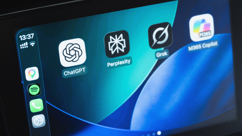 ChatGPT, Perplexity, Grok, and Copilot icons on a CarPlay screen.
