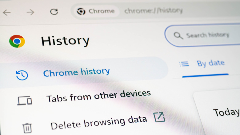 Google Chrome History page showing options for Chrome history, tabs from other devices and deleting browsing data.