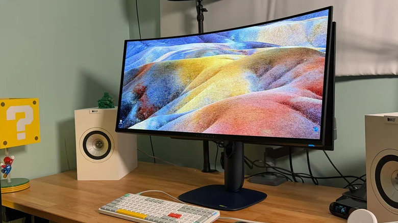 Alienware's 34-inch curved QD OLED gaming monitor.