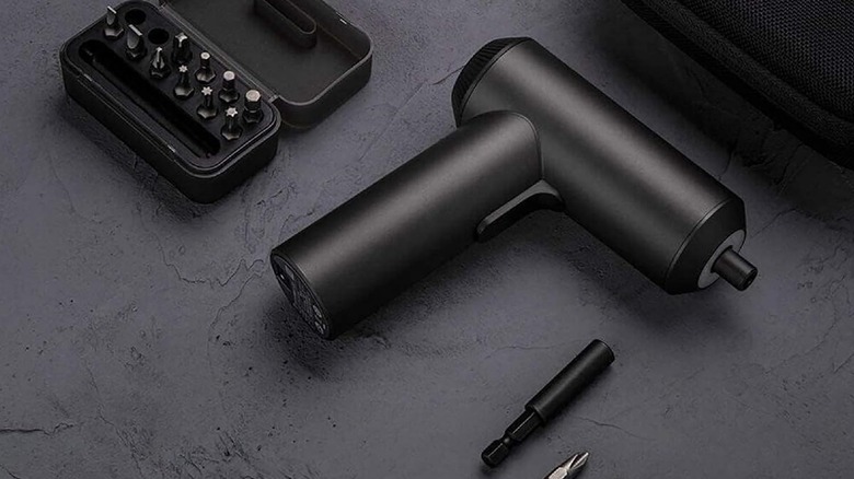 Xiaomi Mi Cordless Screwdriver with bits and accessories