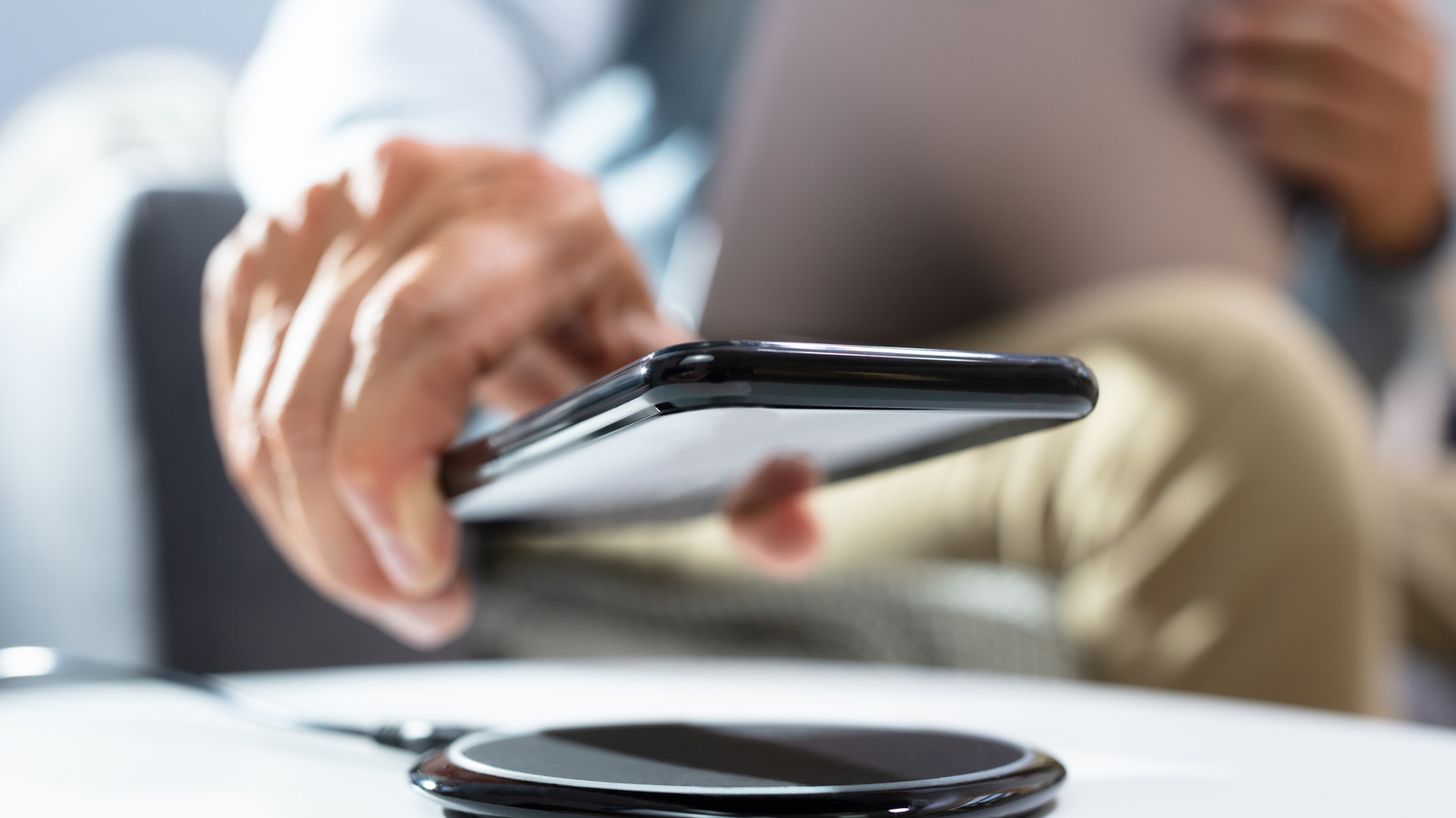 Wired vs. wireless charging: Which is better for battery health?