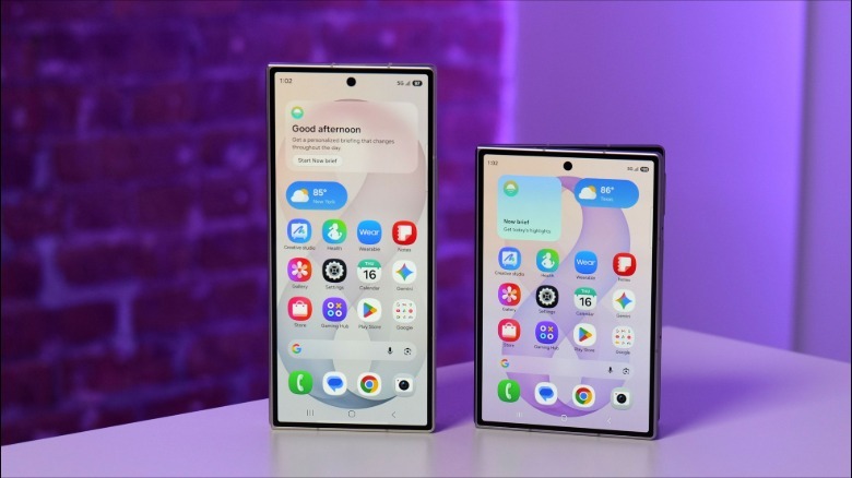 The wider design of the new Galaxy Z Fold 8 (right) compared to the Z Fold 8 Ultra (left).
