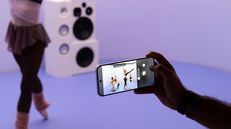 Engadget senior reporter Sam Rutherford uses the Pixel 11's Magic Capture feature to snap a photo of a ballerina.