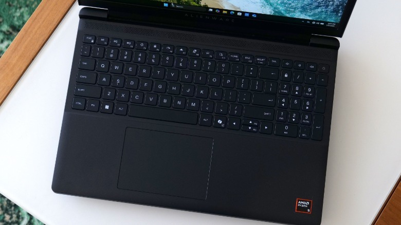 The Alienware 15's keyboard and touchpad.
