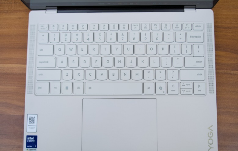 The Lenovo Yoga Slim 7i Ultra Aura Edition's keyboard.