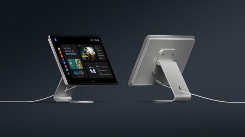 Smart displays on stands